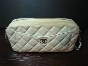 シャネル　マトラッセ（CHANEL）　クリーニング＋染め直し | バッグ修理