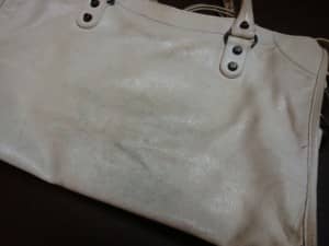 バレンシアガ　エディターズバッグ（BALENCIAGA）　クリーニング＋染め直し | バッグ修理