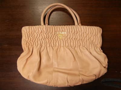 プラダ(PRADA)　バッグ クリーニング＋染め直し | バッグ修理