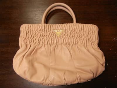 プラダ(PRADA)　バッグ クリーニング＋染め直し | バッグ修理