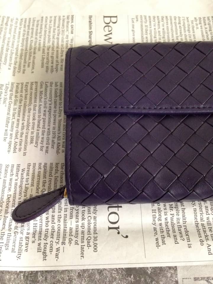 ボッテガベネタ（BOTTEGA VENETA）　財布　クリーニング＆染め直し | 革小物修理
