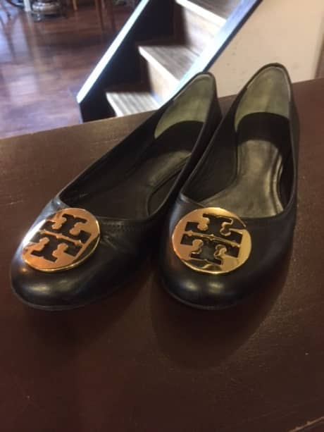 トリーバーチ（Tory Burch） フラットシューズ　カカト破れ補修 | 靴修理