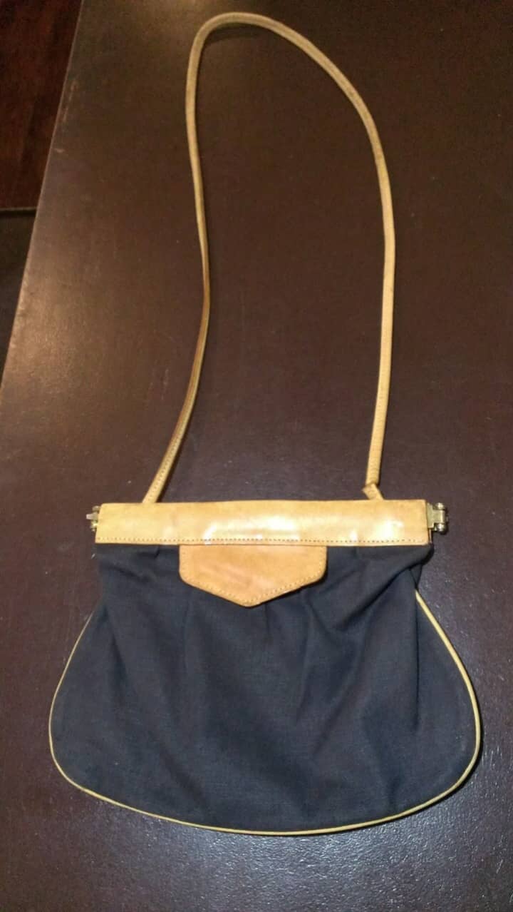 ショルダーバッグ　革ひも作製 | バッグ修理