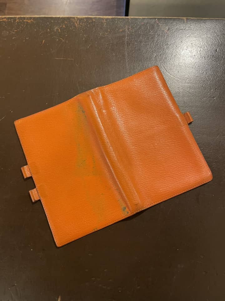 エルメス（HERMES）手帳カバー　クリーニング＆染め直し | 靴修理