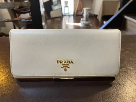 プラダ（PRADA）財布　クリーニング＆染め直し | 革小物修理