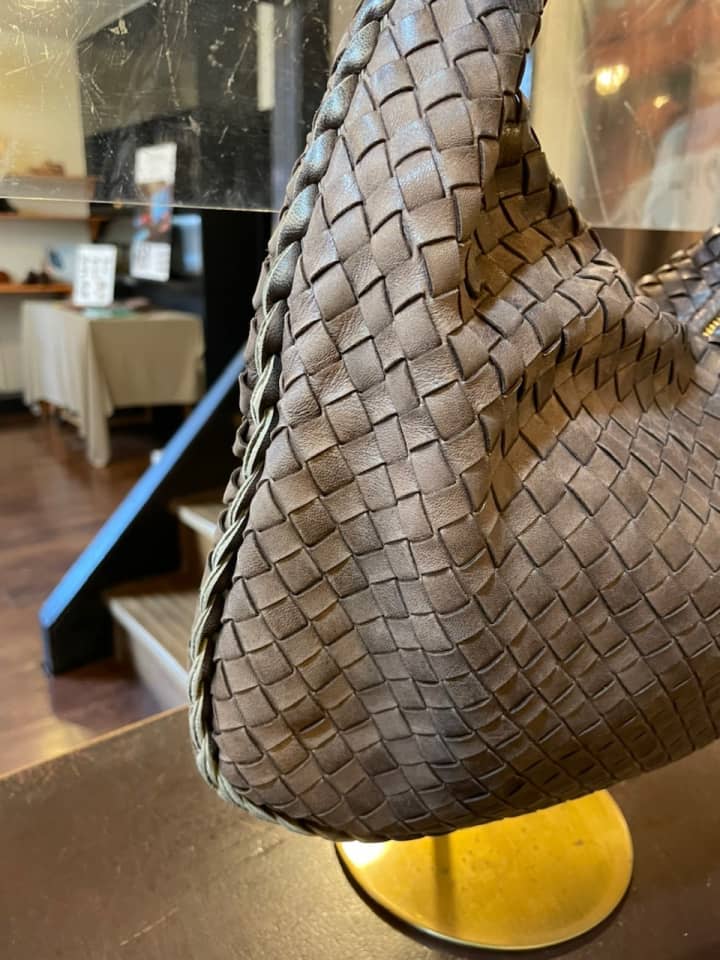 Bottega Veneta（ボッテガヴェネタ）ショルダーバッグ　クリーニング＆染め直し | バッグ修理
