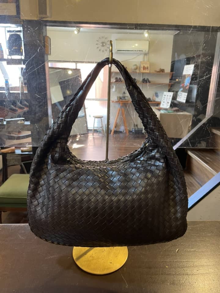 Bottega Veneta（ボッテガヴェネタ）ショルダーバッグ　クリーニング＆染め直し | バッグ修理