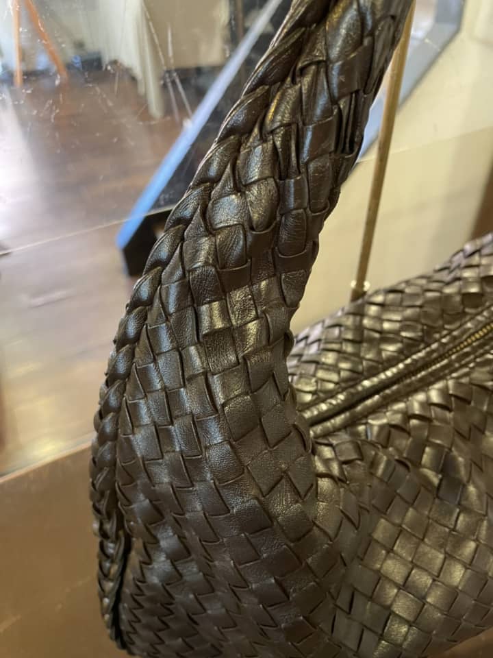 Bottega Veneta（ボッテガヴェネタ）ショルダーバッグ　クリーニング＆染め直し | バッグ修理