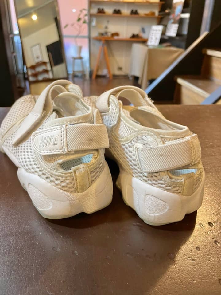 NIKE（ナイキ）レディーススニーカー　クリーニング | 靴修理