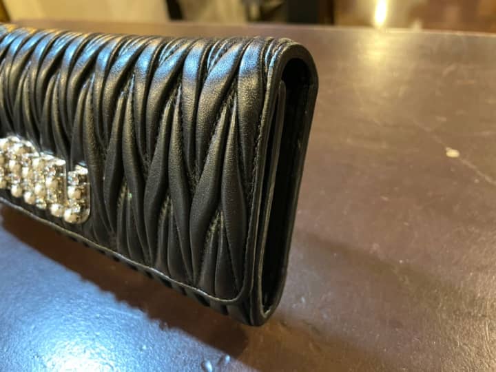 miumiu（ミュウミュウ）長財布　クリーニング＆染め直し | 革小物修理