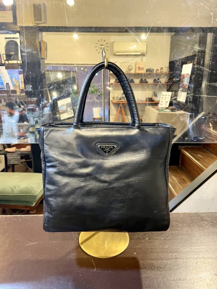 PRADA（プラダ）トートバッグ　クリーニング＆染め直し | バッグ修理