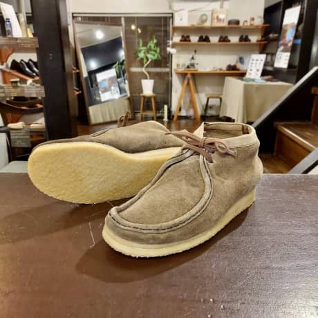 CLARKS（クラークス）ワラビー　オールソール交換（クレープソール） | 靴修理