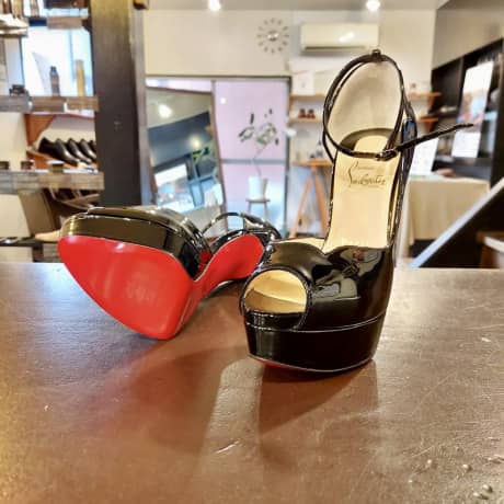 CHRISTIAN LOUBOUTIN（クリスチャンルブタン）婦人靴　ハーフラバーソール補強 | 靴修理