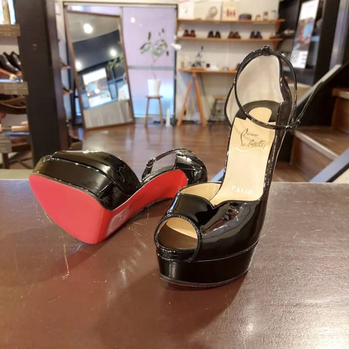 CHRISTIAN LOUBOUTIN（クリスチャンルブタン）婦人靴　ハーフラバーソール補強 | 靴修理