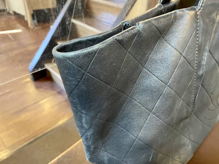 CHANEL（シャネル）レザートートバッグ　クリーニング＆染め直し | バッグ修理
