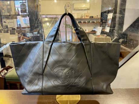 CHANEL（シャネル）レザートートバッグ　クリーニング＆染め直し | バッグ修理