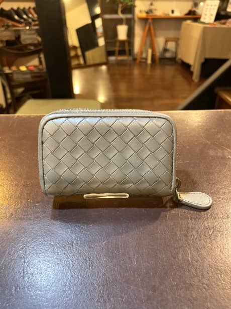 BOTTEGA VENETA（ボッテガヴェネタ）コインケース　クリーニング＆染め直し | 革小物修理
