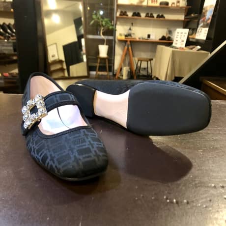 ROGER VIVIER（ロジェヴィヴィエ）婦人靴　ハーフラバーソール | 靴修理