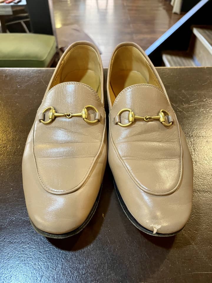 GUCCI（グッチ）ビットローファー　染め直し（つま先傷補修） | 靴修理
