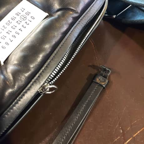 MAISON MARGIELA（メゾンマルジェラ）バッグ引き手 あて革補強 | バッグ修理