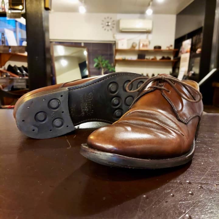 BARNEYS NEW YORK（バーニーズ・ニューヨーク）紳士靴　ヒール交換 | 靴修理