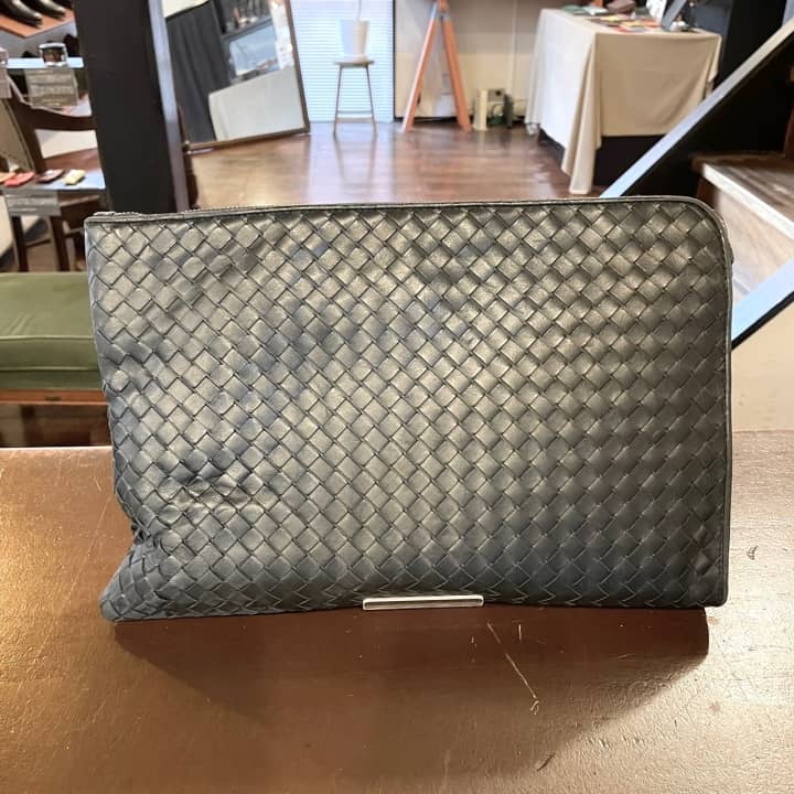 BOTTEGA VENETA（ボッテガヴェネタ）クラッチバッグ　クリーニング＆染め直し | バッグ修理