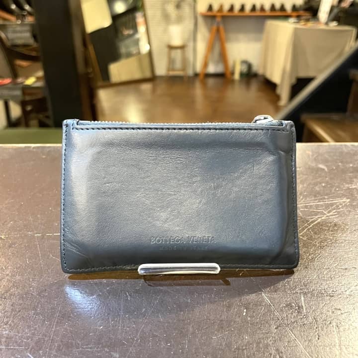 BOTTEGA VENETA（ボッテガヴェネタ）フラグメントケース　クリーニング＆染め直し | 革小物修理