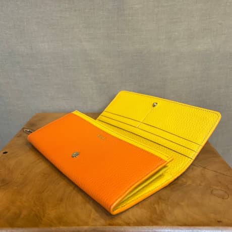 【オーダーメイド革小物】本革かぶせ長財布（ボタンタイプ） | シューズと揃える革小物