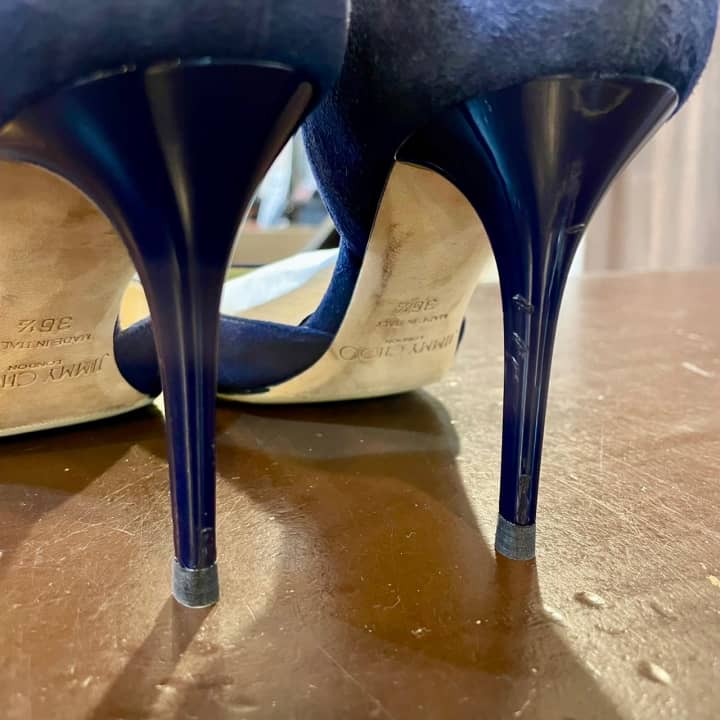 JIMMY CHOO（ジミーチュー）パンプス プラヒール傷補修 | 靴修理