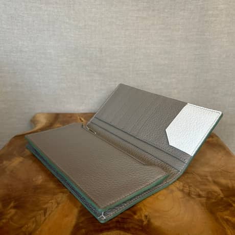【オーダーメイド革小物】本革二つ折り長財布（小銭入れあり） | シューズと揃える革小物