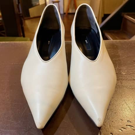 婦人パンプス　つま先キズ補修（染め直し） | 靴修理