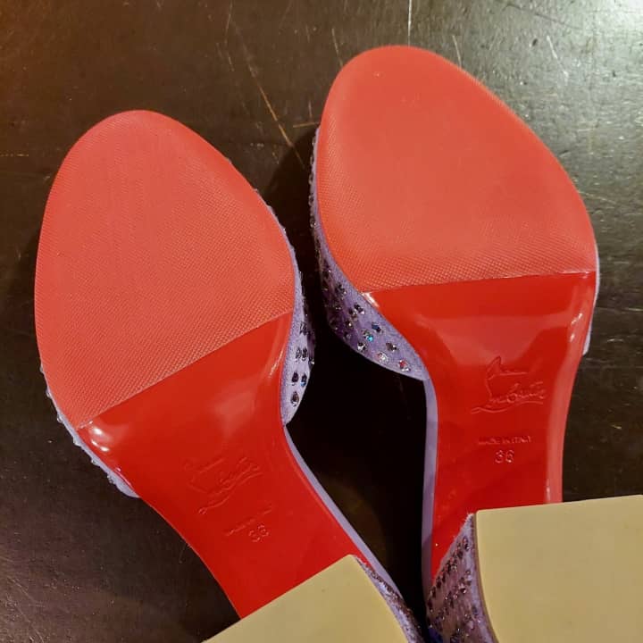 CHRISTIAN LOUBOUTIN（クリスチャンルブタン）婦人靴　ハーフラバーソール補強 | 靴修理