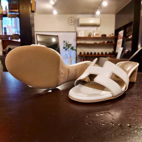 HERMES（エルメス）サンダル　ハーフラバーソール補強 | 靴修理
