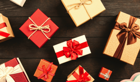 【年齢で選ぶ】女性必見！大切な彼への「誕生日プレゼント」を一挙ご紹介！ | 革靴について